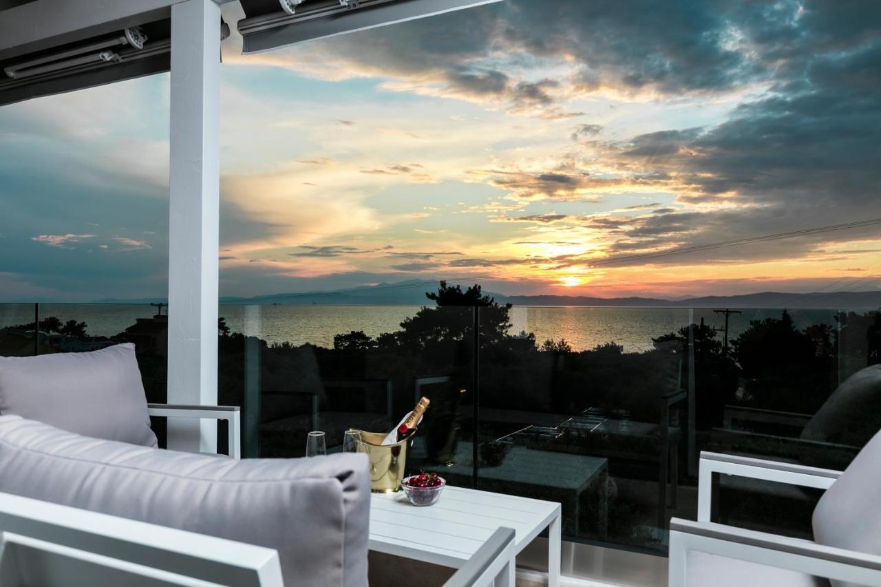 Pachis Escape Suites Экстерьер фото