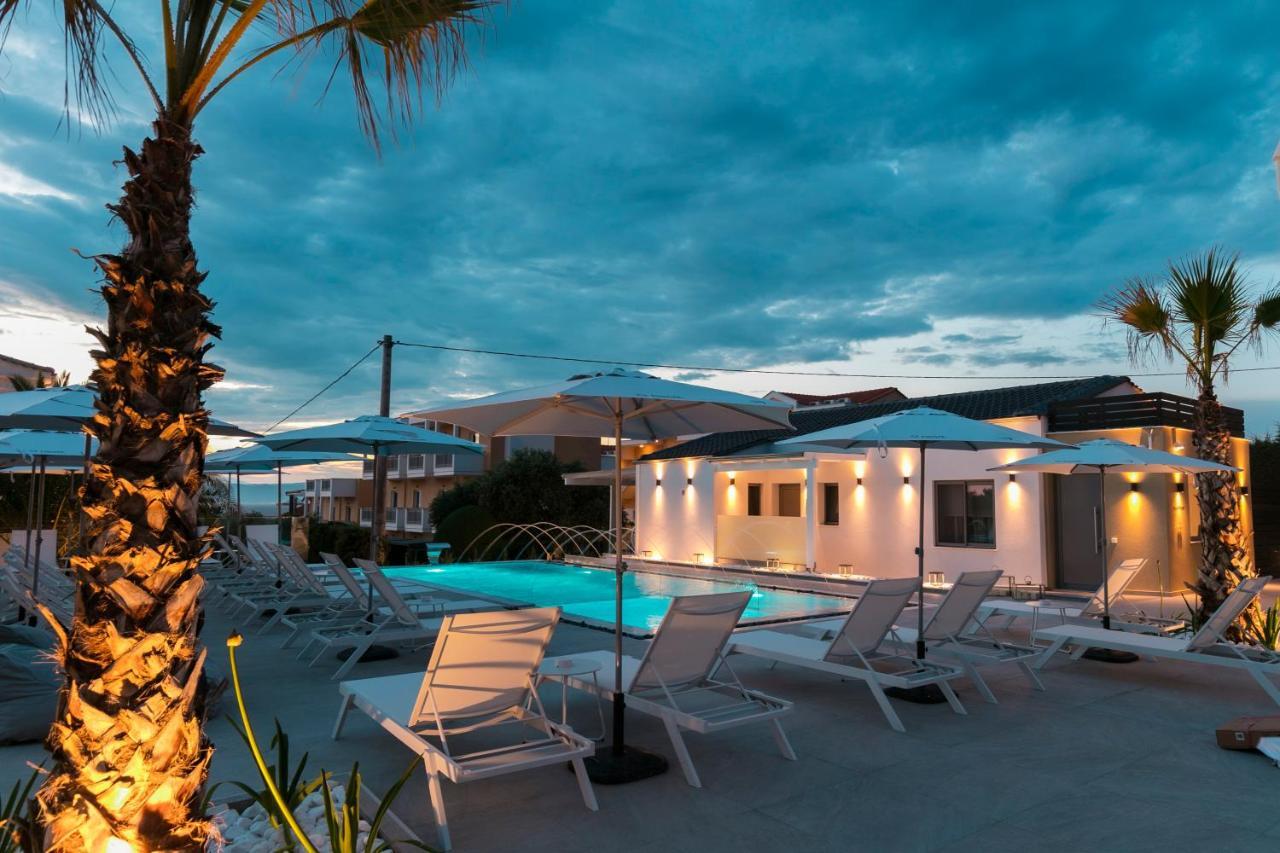 Pachis Escape Suites Экстерьер фото